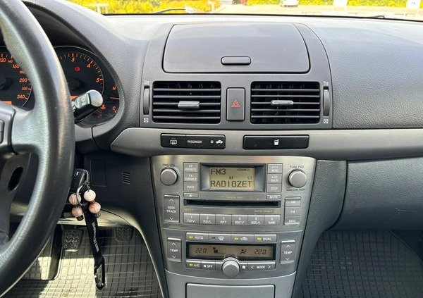 Toyota Avensis cena 19500 przebieg: 244992, rok produkcji 2008 z Bolków małe 172